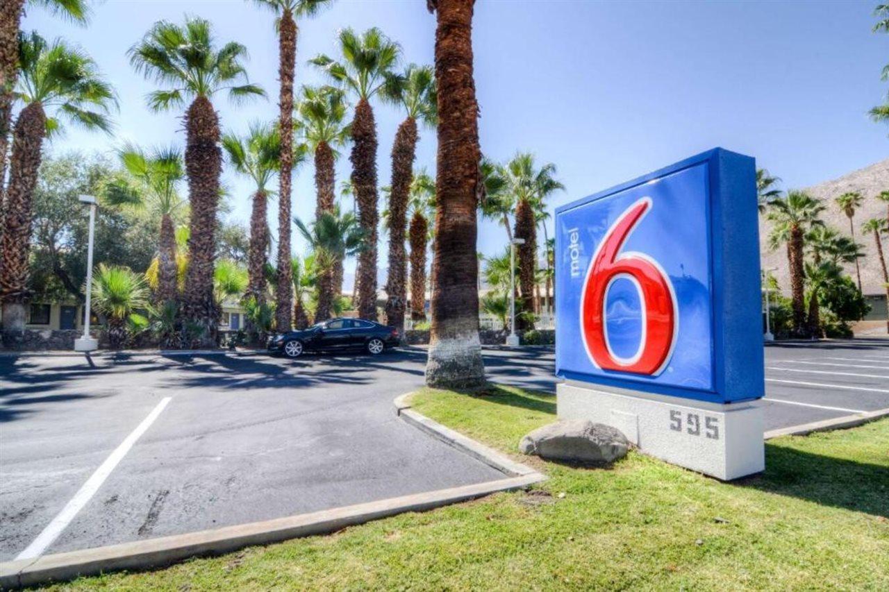Motel 6-Palm Springs, Ca - East - Palm Canyon Eksteriør bilde