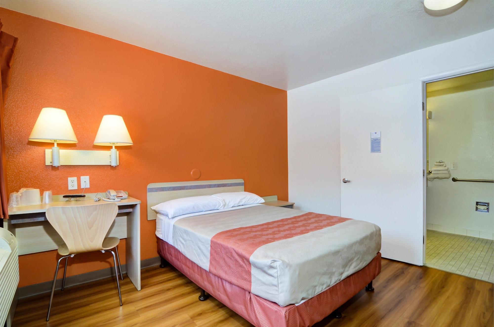 Motel 6-Palm Springs, Ca - East - Palm Canyon Eksteriør bilde