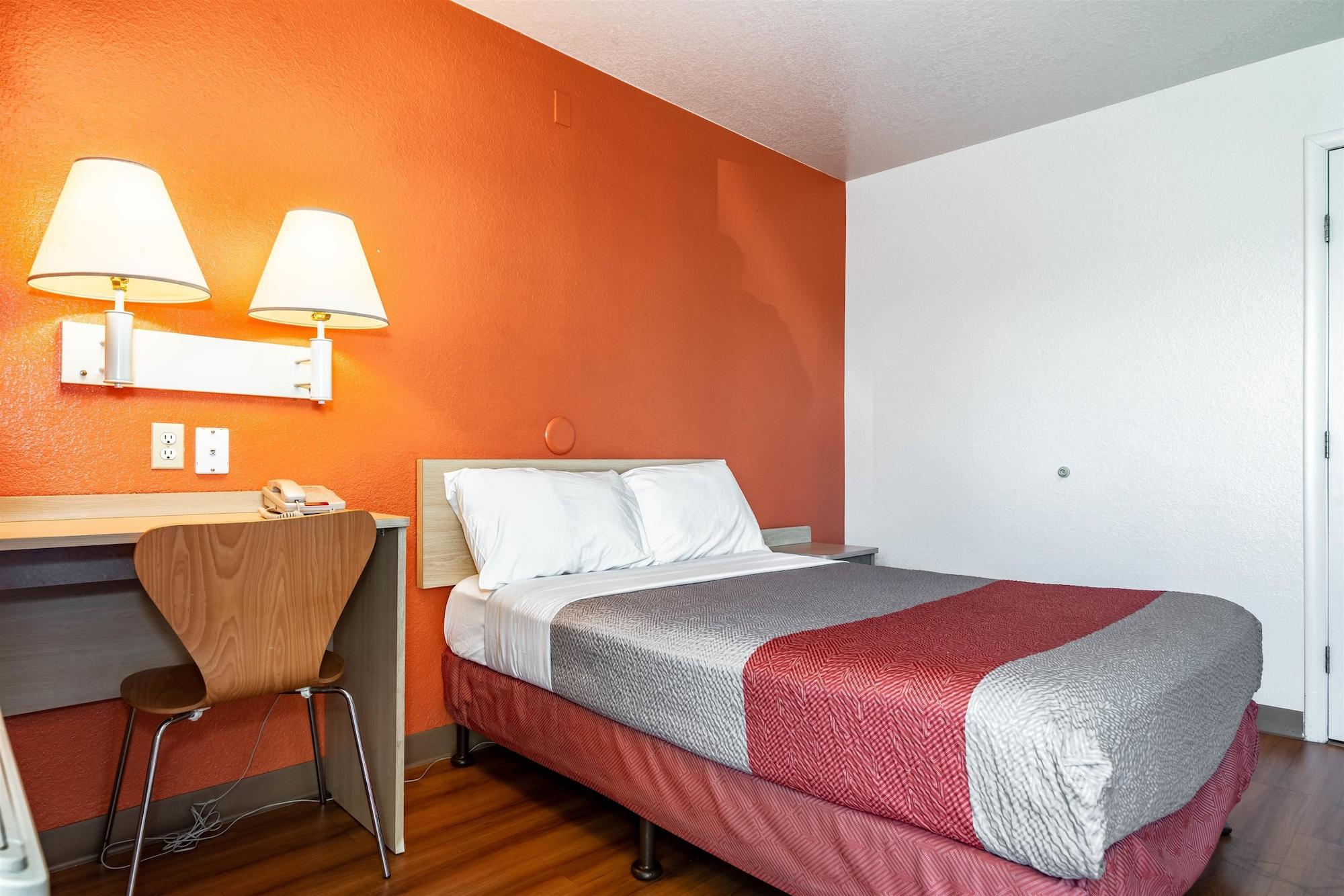 Motel 6-Palm Springs, Ca - East - Palm Canyon Eksteriør bilde