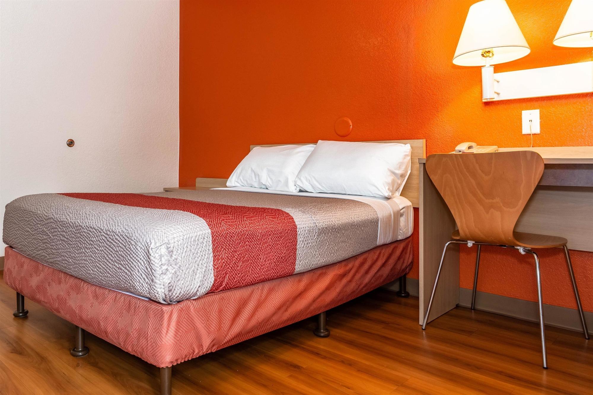 Motel 6-Palm Springs, Ca - East - Palm Canyon Eksteriør bilde