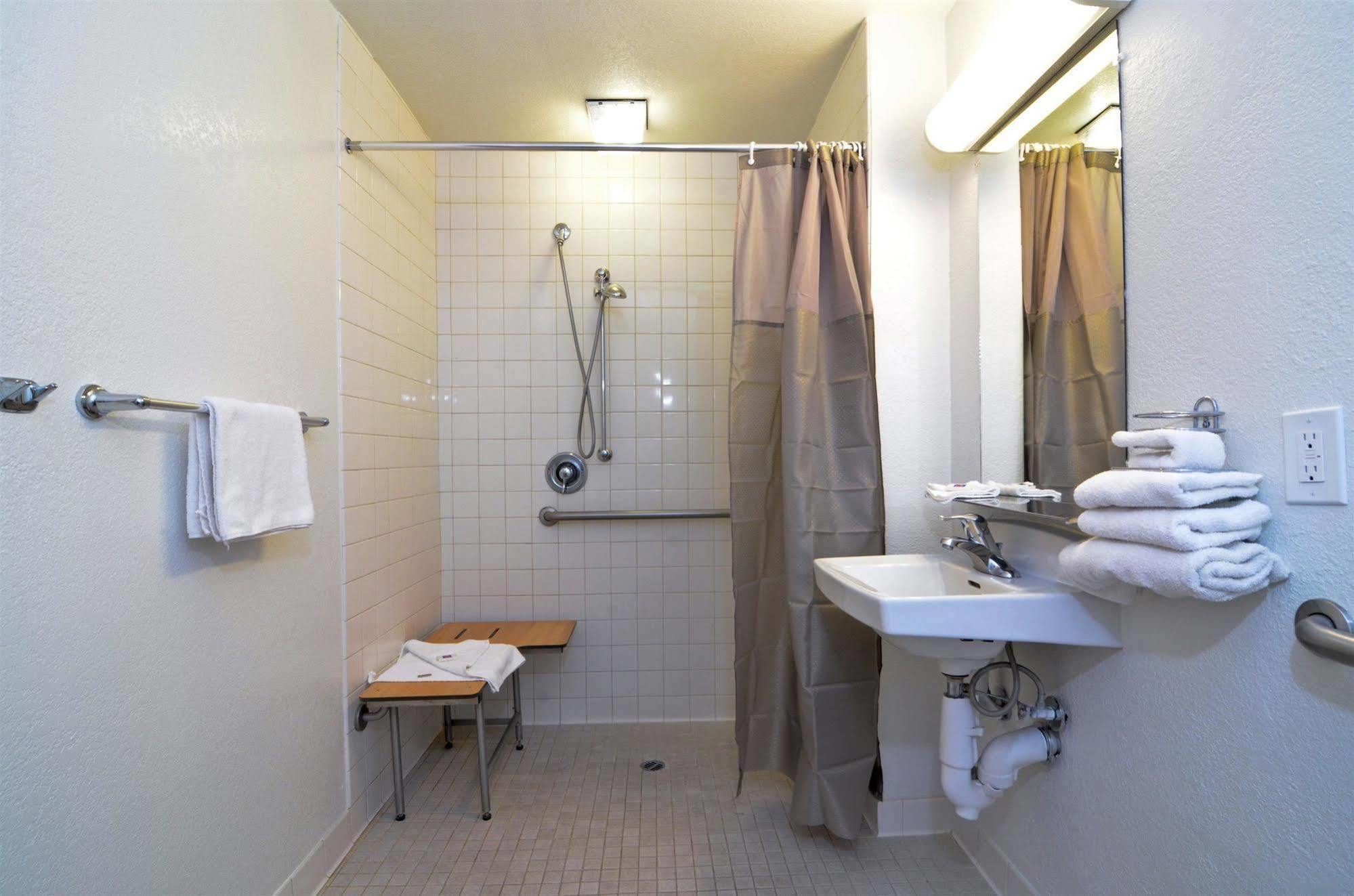 Motel 6-Palm Springs, Ca - East - Palm Canyon Eksteriør bilde